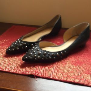 Size 7M Ivanka Trump Flats